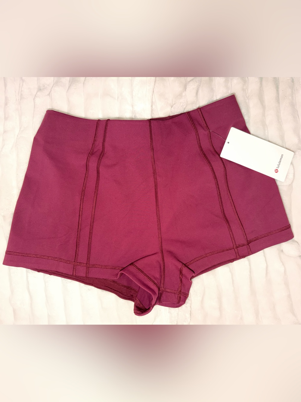 lululemon Define Micro Shorts Size Large